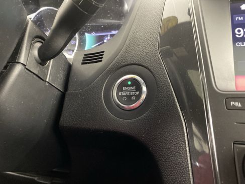 Used 2019 Ford Explorer XLT w/ Equipment Group 202A image 27