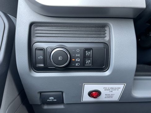 New 2025 Ford F550 4x4 SuperCab Super Duty image 51