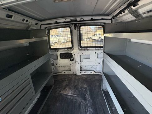 Used 2016 Chevrolet Express 3500 image 12