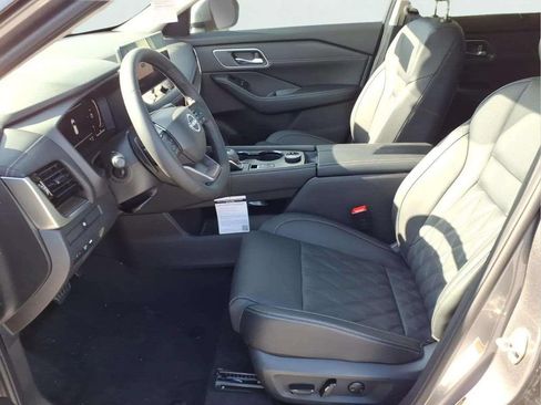 New 2026 Nissan Rogue Platinum AWD/4WD image 10