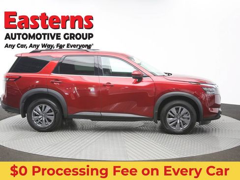 Used 2024 Nissan Pathfinder SV AWD/4WD image 47