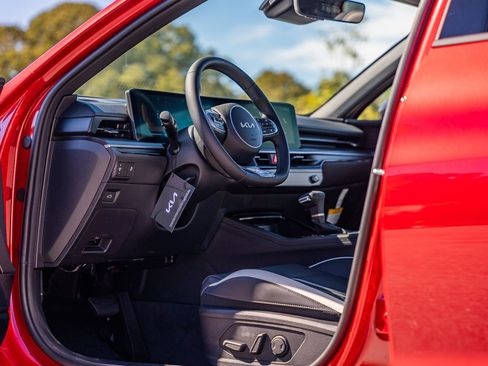 New 2026 Kia K5 GT-Line image 18