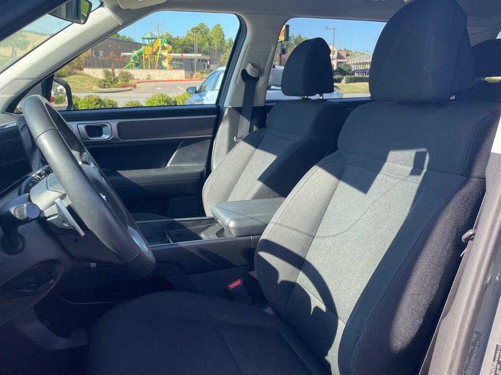 Certified 2024 Hyundai Santa Fe SE FWD image 22