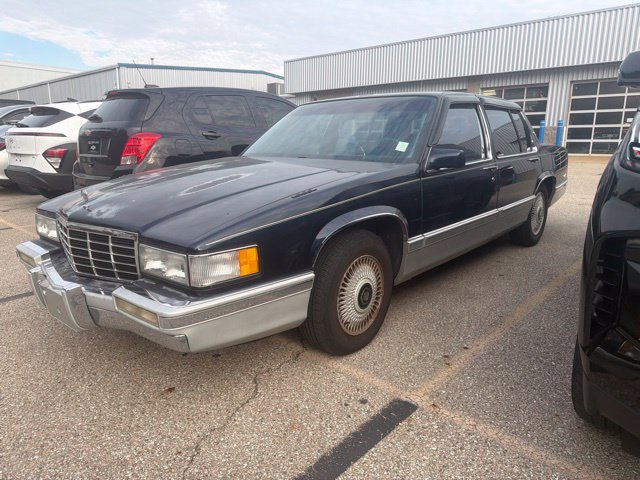 Used 1993 Cadillac De Ville Sedan FWD image 2