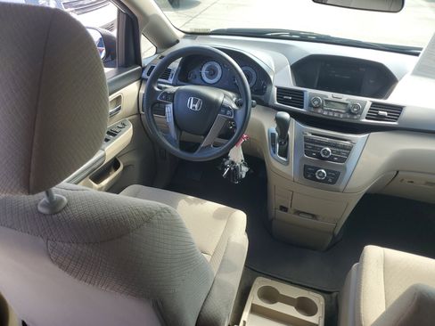 Used 2015 Honda Odyssey LX image 15