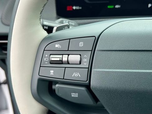 New 2025 Kia EV6 Wind AWD/4WD image 22
