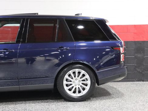 Used 2019 Land Rover Range Rover HSE image 23