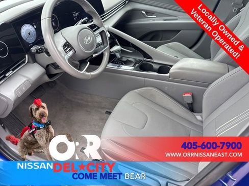 Used 2025 Hyundai Elantra SEL image 13