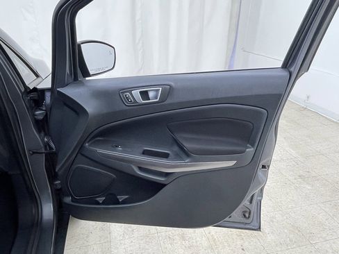 Used 2019 Ford EcoSport SE w/ SE Convenience Package image 10