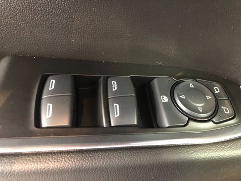 Certified 2024 Chevrolet Silverado 1500 LT image 34