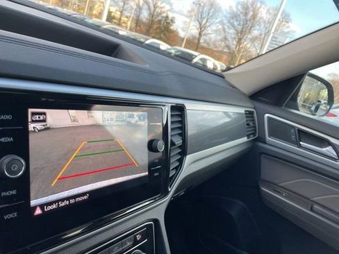 Used 2023 Volkswagen Atlas SEL R-Line image 22