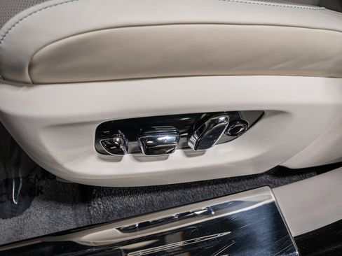 Used 2024 Rolls-Royce Ghost AWD/4WD image 39