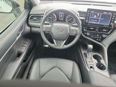 Used 2023 Toyota Camry SE image 14