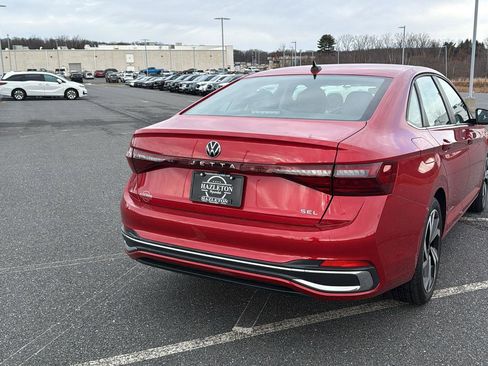 Used 2025 Volkswagen Jetta SEL image 7