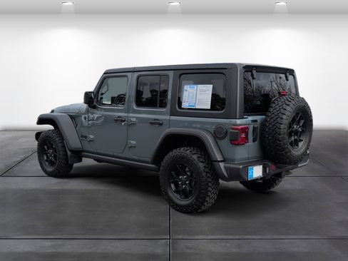 Used 2024 Jeep Wrangler Willys image 3