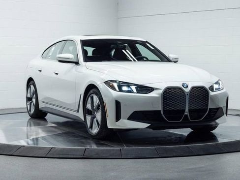 New 2026 BMW i4 xDrive40i image 5