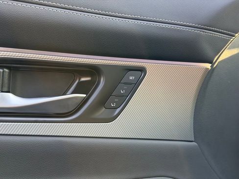 New 2026 Nissan Murano Platinum image 13