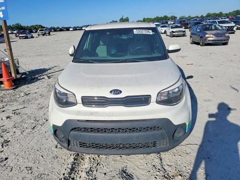 Used 2017 Kia Soul FWD image 6