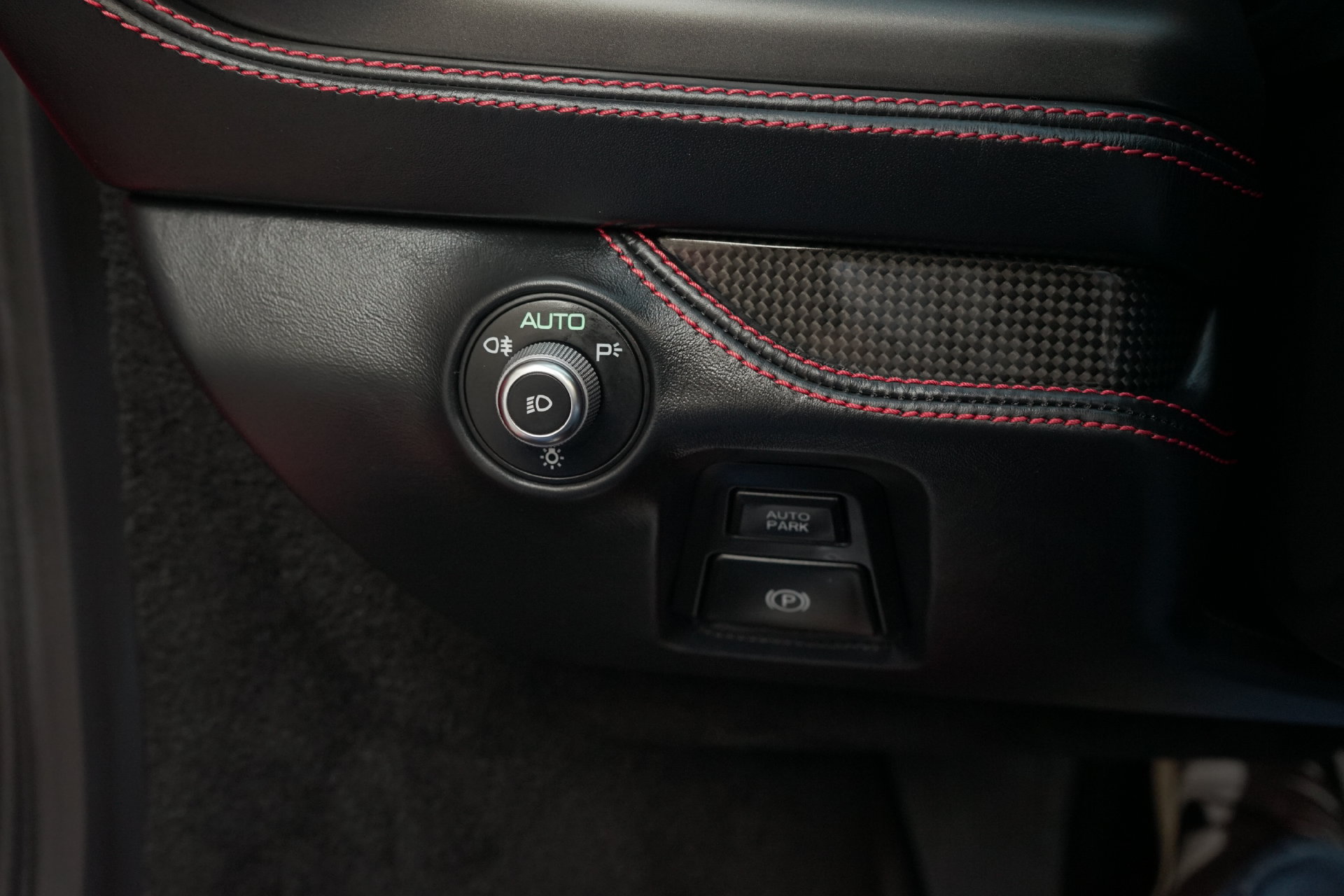 Used 2021 Ferrari F8 Tributo RWD image 25