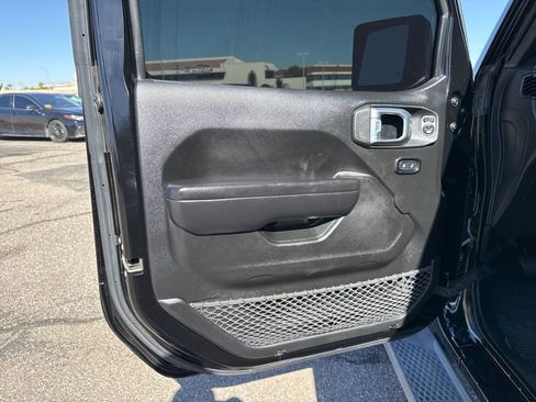 Used 2021 Jeep Wrangler Unlimited Sport image 30