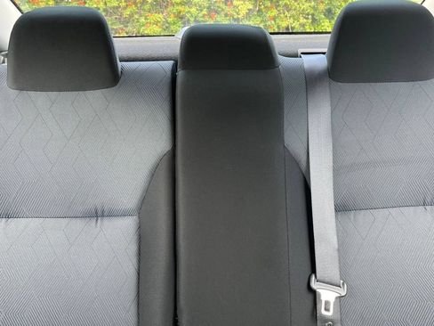 Used 2025 Nissan Versa SV FWD image 34
