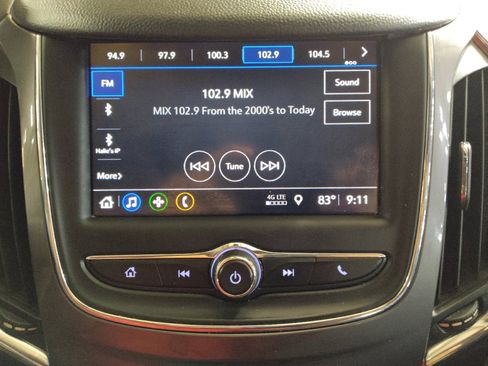 Used 2019 Chevrolet Cruze LS FWD image 25