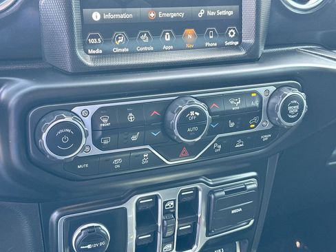 Used 2023 Jeep Wrangler Unlimited Rubicon 392 AWD/4WD image 16