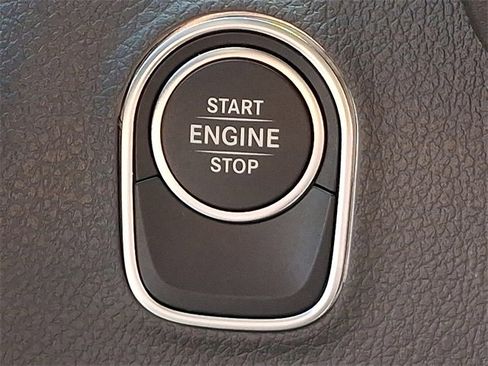 Used 2025 Mercedes-Benz Sprinter 2500 image 22