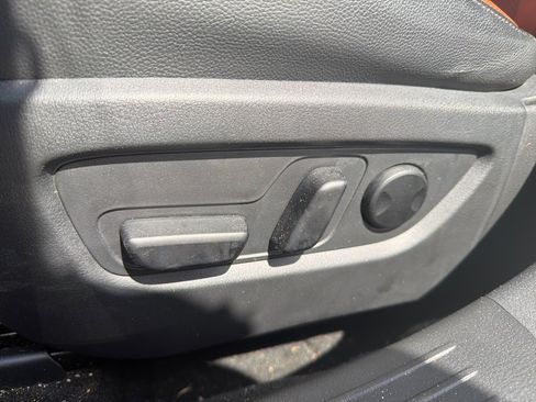 Used 2023 MAZDA CX-50 AWD 2.5 Turbo w/ Premium Pkg image 17