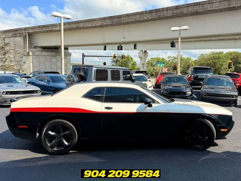 Used 2013 Dodge Challenger R/T Plus RWD image 8