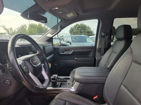 Used 2023 GMC Sierra 1500 SLT w/ SLT Premium Package AWD/4WD image 12