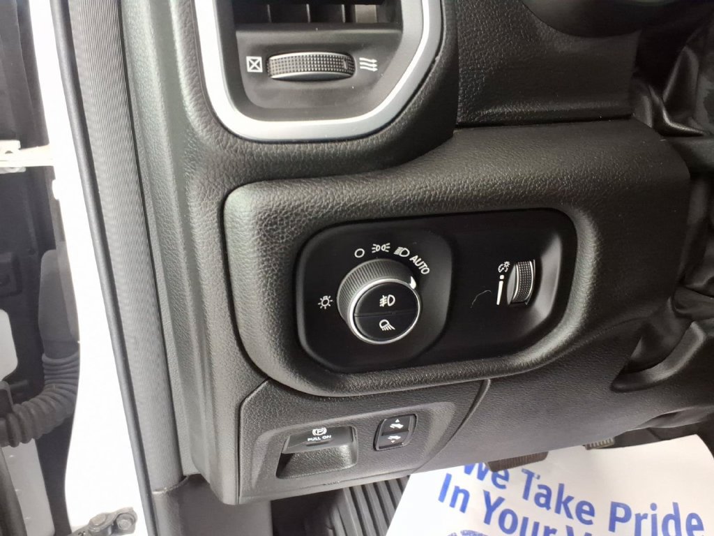 Used 2024 RAM 1500 Big Horn AWD/4WD image 15