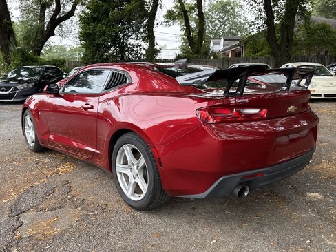 Used 2017 Chevrolet Camaro LT w/ Technology Package RWD image 3
