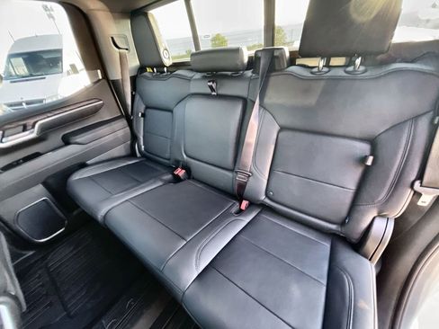 New 2026 GMC Sierra 1500 SLT image 27