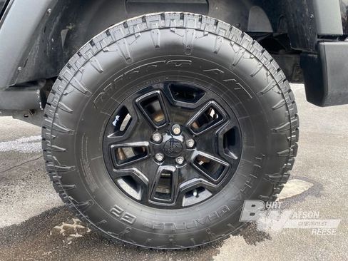 Used 2017 Jeep Wrangler Unlimited Sport image 15