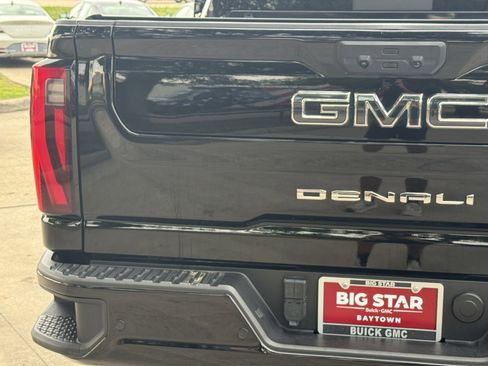 Used 2025 GMC Sierra 2500 Denali Ultimate AWD/4WD image 11
