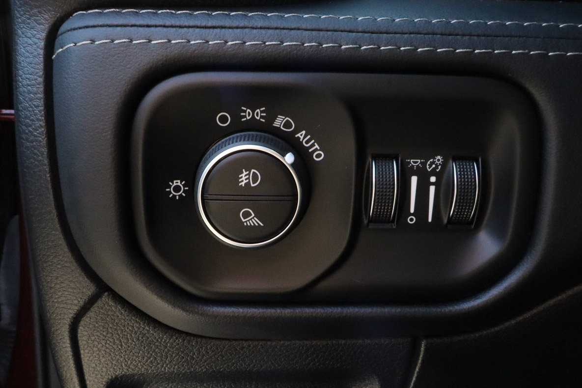 Used 2021 RAM 1500 Limited AWD/4WD image 38