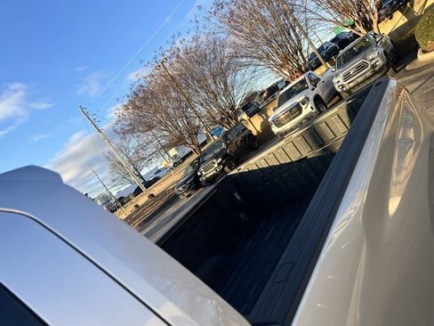 Used 2023 Chevrolet Silverado 2500 Custom w/ Custom Value Package image 12