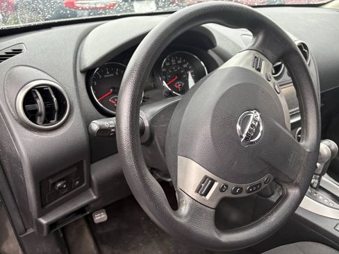 Used 2013 Nissan Rogue SV w/ Premium Pkg AWD/4WD image 6