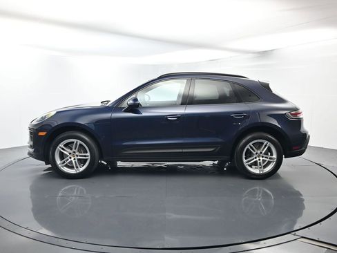 Certified 2023 Porsche Macan AWD/4WD image 2