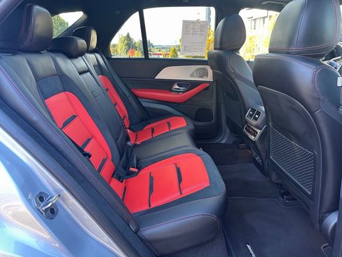 Used 2025 Mercedes-Benz GLE 53 AMG 4MATIC image 12