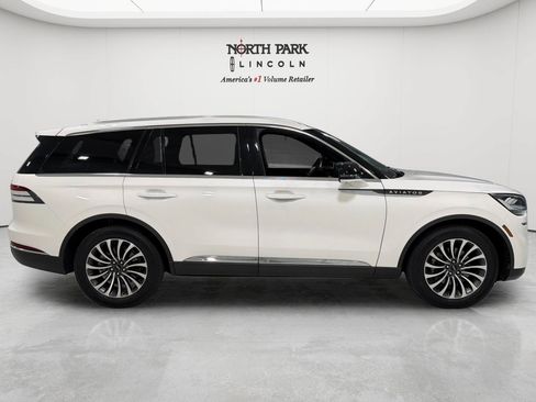 Used 2023 Lincoln Aviator Reserve w/ Elements Package Plus RWD image 6