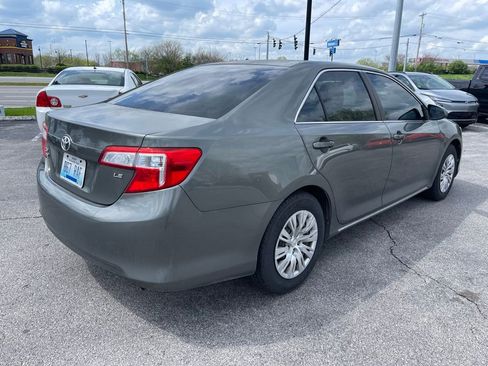 Used 2012 Toyota Camry LE image 3