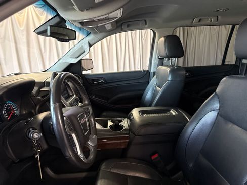 Used 2017 GMC Yukon XL SLT AWD/4WD image 22