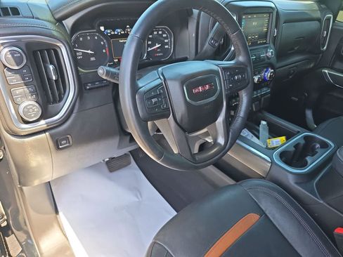 Used 2021 GMC Sierra 1500 AT4 w/ AT4 Value Package AWD/4WD image 16