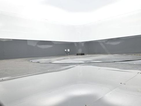 Used 2022 Ford Transit 250 Low Roof RWD image 12