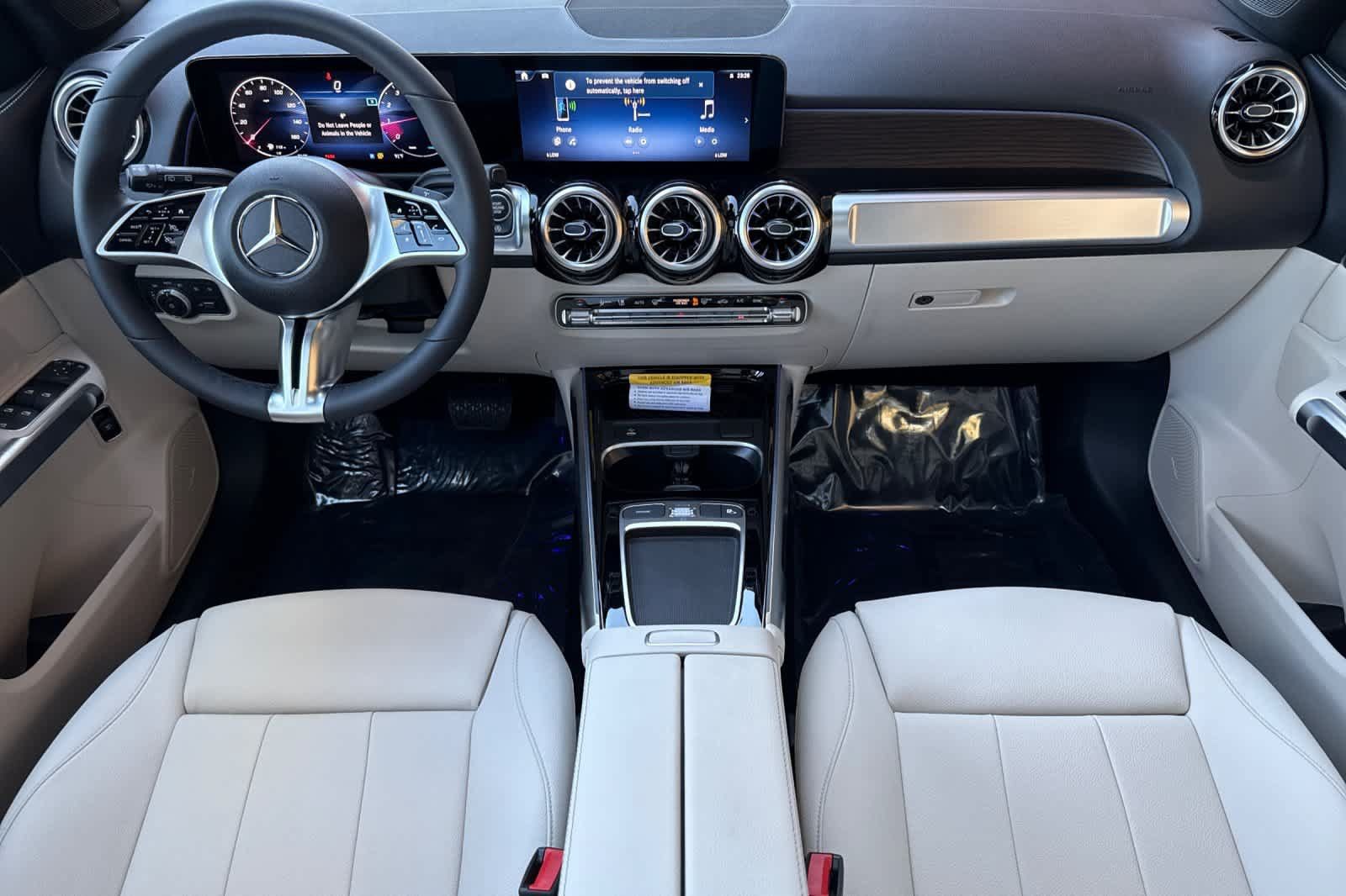 New 2026 Mercedes-Benz GLB 250 image 12