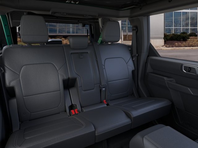 Used 2025 Ford Bronco Badlands AWD/4WD image 11