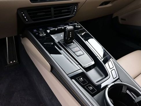 Certified 2025 Porsche 911 Carrera image 11