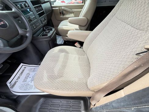 Used 2019 GMC Savana 3500 RWD image 14